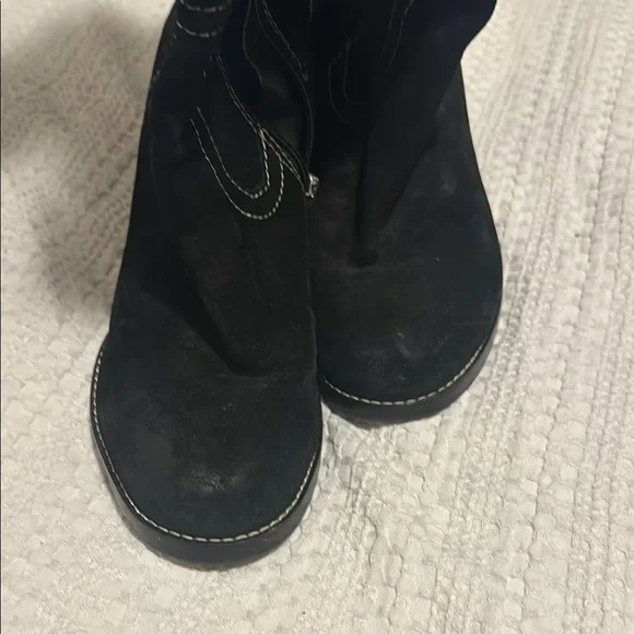 Vintage Enzo Angiolini Suede Boots. 9. Excellent condition! Very comfortable!! - Picture 6 of 8